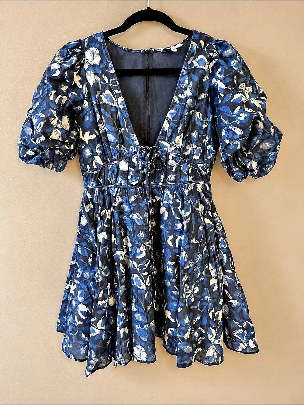 joie Abstract Mini Dress in Blue & Black Size 2 Like New